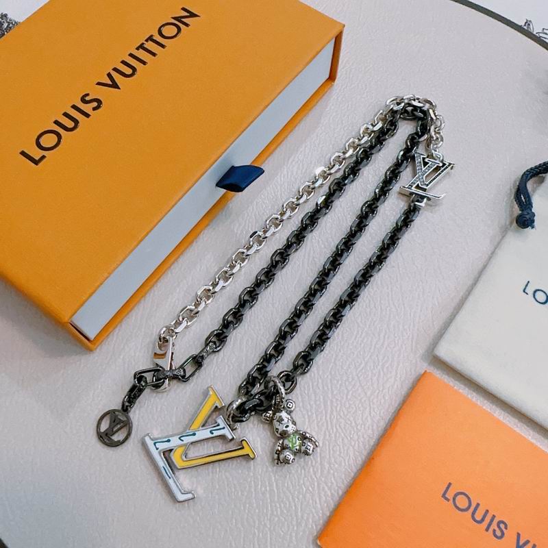 LV Necklace 11yxx41